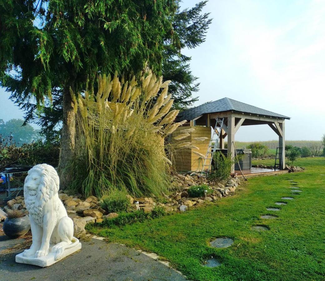ホテル Le Bonheur En Bretagne Rouillac  エクステリア 写真